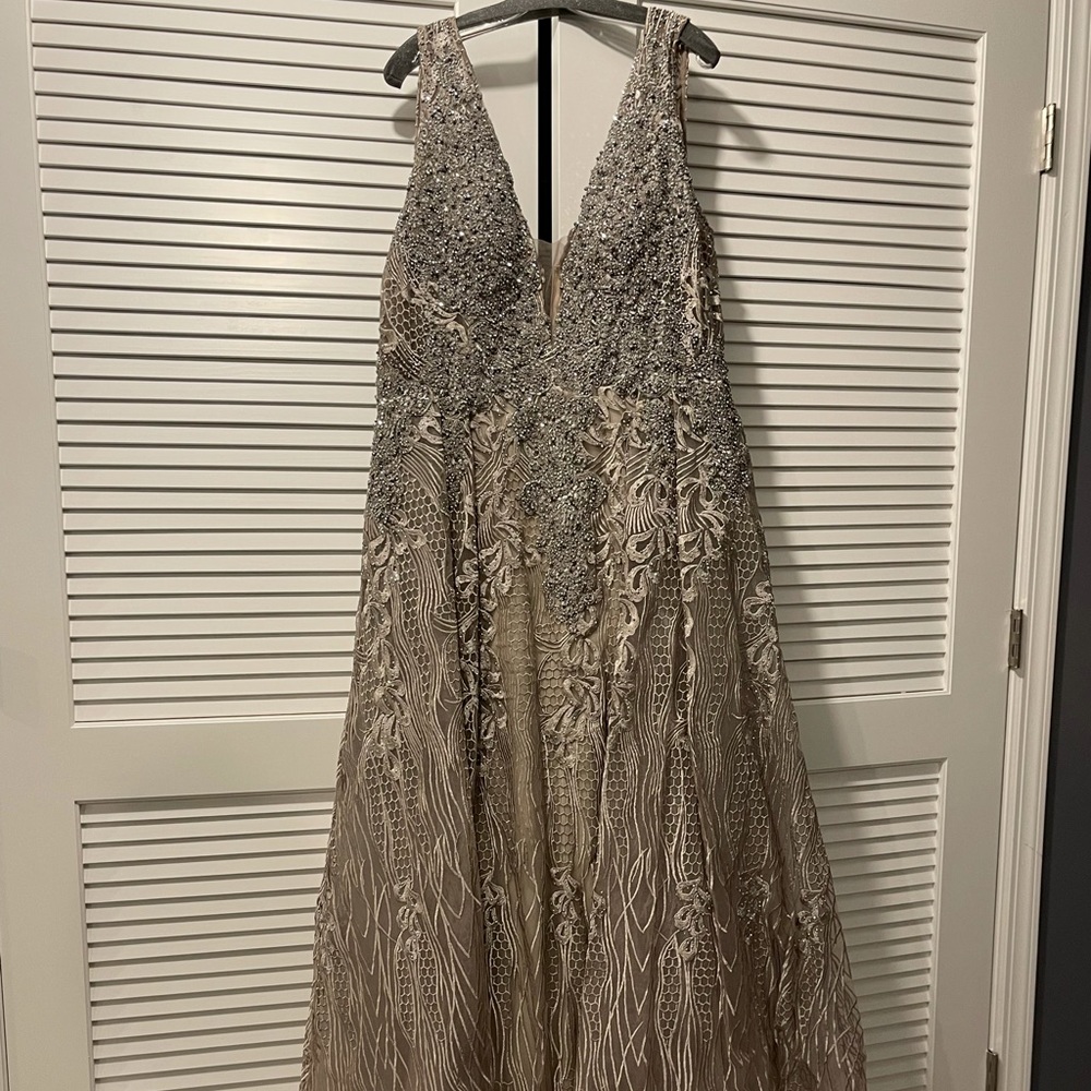 Mac Duggal Gown